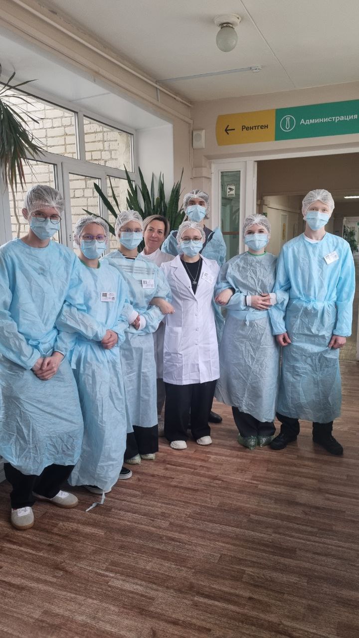 Медицинский класс движется вперед – ребята знакомятся с работой стационара